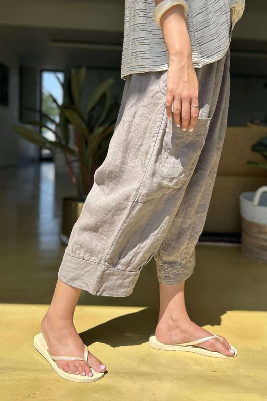 Made in Italy Pure Linen Classic 7/8 Pull On Pant Mocha  /2